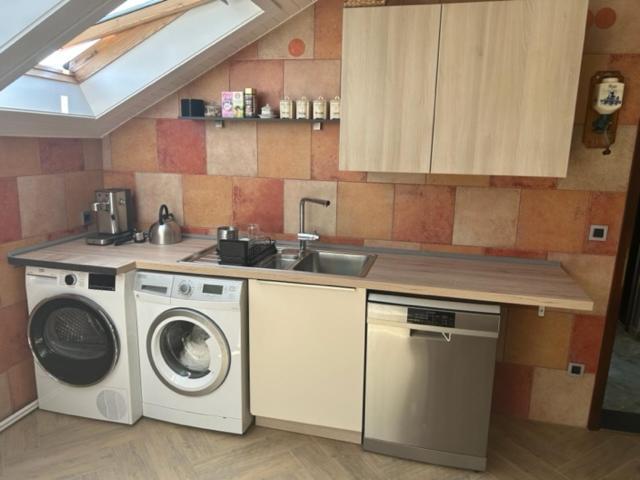 A&E Apartment リュブリャナ エクステリア 写真